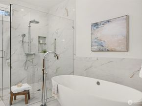 712 Tiffany Meadows Drive NE, Bainbridge Island WA 98110
