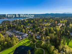712 Tiffany Meadows Drive NE, Bainbridge Island WA 98110