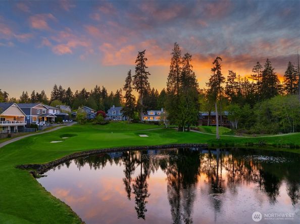 712 Tiffany Meadows Drive NE, Bainbridge Island WA 98110