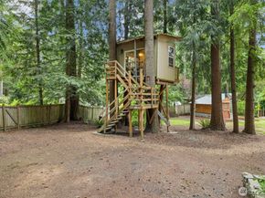 6923 237th Avenue NE, Redmond WA 98053