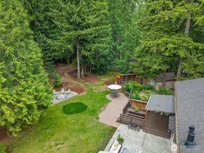 6923 237th Avenue NE, Redmond WA 98053