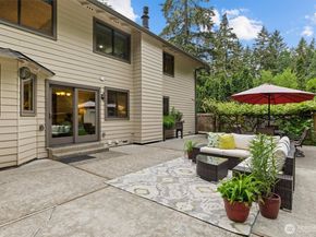 6923 237th Avenue NE, Redmond WA 98053