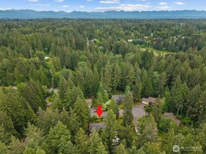 6923 237th Avenue NE, Redmond WA 98053