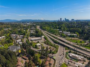 10919 NE 35th Place 4, Bellevue WA 98004