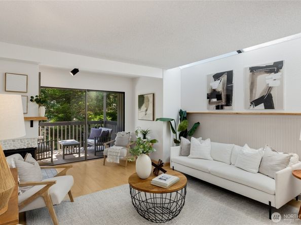 10919 NE 35th Place 4, Bellevue WA 98004