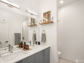 1827 14th Avenue B, Seattle WA 98122