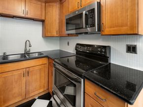404 E Harrison Street 101, Seattle WA 98102