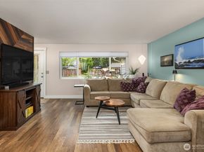 8442 NE 141st Street, Kirkland WA 98034