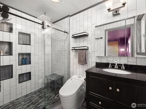 8442 NE 141st Street, Kirkland WA 98034