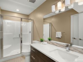 11222 116th Place NE L4, Kirkland WA 98033