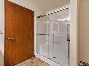 24129 NE 112th Lane 151, Redmond WA 98053
