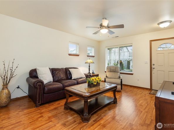 24129 NE 112th Lane 151, Redmond WA 98053