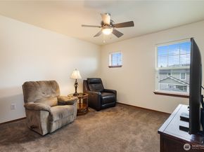 24129 NE 112th Lane 151, Redmond WA 98053