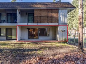 12528 NE 117th Place E1, Kirkland WA 98034