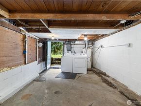 17426 SE 60th Street, Bellevue WA 98006