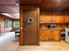 17426 SE 60th Street, Bellevue WA 98006