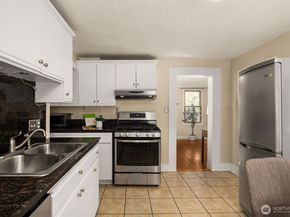 6241 6th Avenue NW, Seattle WA 98107