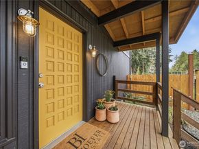 11907 103rd Avenue SW, Vashon WA 98070