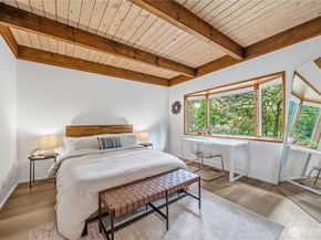 11907 103rd Avenue SW, Vashon WA 98070