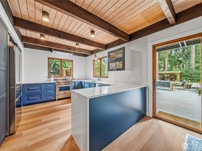 11907 103rd Avenue SW, Vashon WA 98070