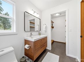 11907 103rd Avenue SW, Vashon WA 98070