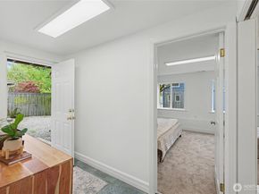 7537 21st Avenue NE, Seattle WA 98115