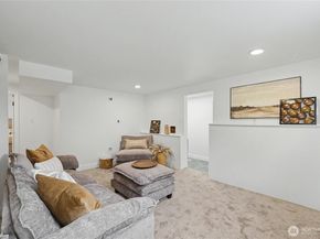 7537 21st Avenue NE, Seattle WA 98115