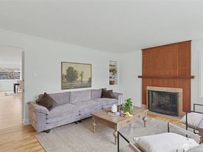 7537 21st Avenue NE, Seattle WA 98115