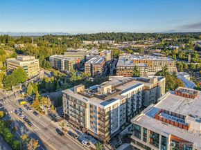 11903 NE 128th Street 608, Kirkland WA 98034