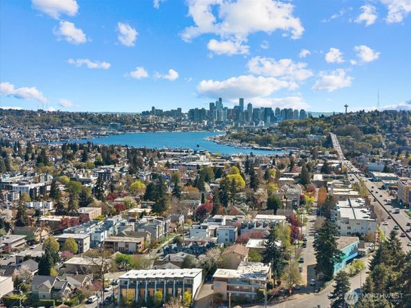 966 N Allen Place, Seattle WA 98103
