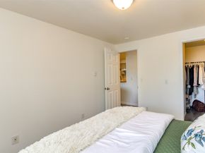 22810 30th Avenue S C203, Des Moines WA 98198