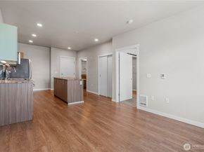 1085 103rd Avenue NE 617, Bellevue WA 98004
