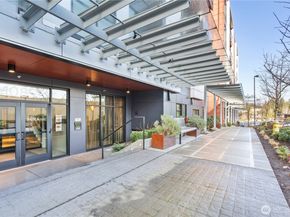 1085 103rd Avenue NE 617, Bellevue WA 98004