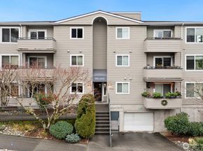 3926 1st Avenue NE 31, Seattle WA 98015