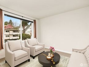 3926 1st Avenue NE 31, Seattle WA 98015