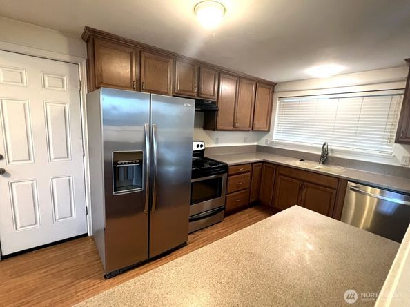 17930 Military Road S, SeaTac WA 98188