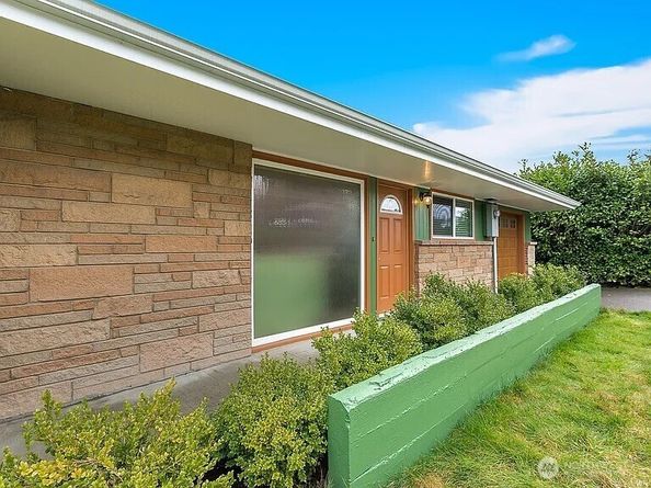 17930 Military Road S, SeaTac WA 98188