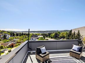 5560 15th Avenue S, Seattle WA 98108