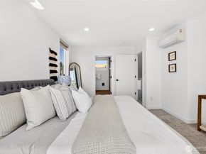 5560 15th Avenue S, Seattle WA 98108