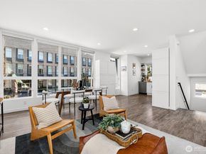 5560 15th Avenue S, Seattle WA 98108