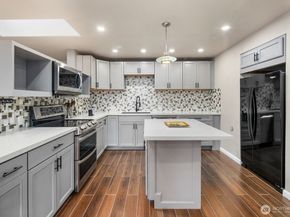 2120 Jones Avenue NE, Renton WA 98056