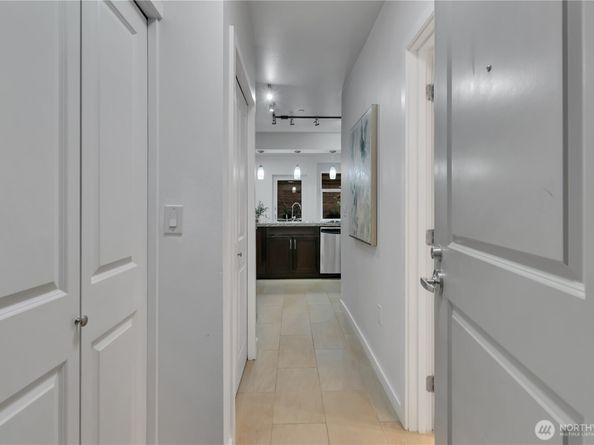5450 Leary Avenue NW 242, Seattle WA 98107