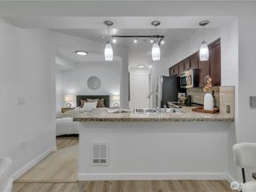 5450 Leary Avenue NW 242, Seattle WA 98107