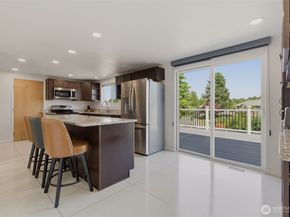 20707 31st Place W, Lynnwood WA 98036