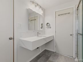20707 31st Place W, Lynnwood WA 98036