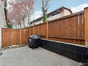 8125 212th Street SW 9, Edmonds WA 98026