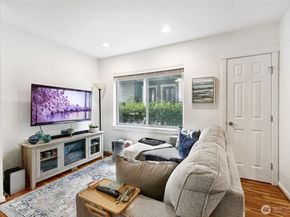7322 Rainier Avenue S 209, Seattle WA 98118