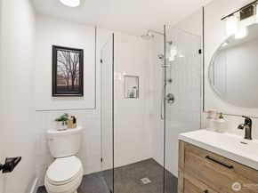 2506 159th Avenue SE, Bellevue WA 98008