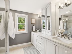 2506 159th Avenue SE, Bellevue WA 98008