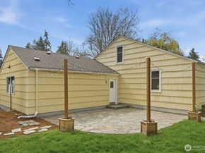 13323 20th Avenue NE, Seattle WA 98125